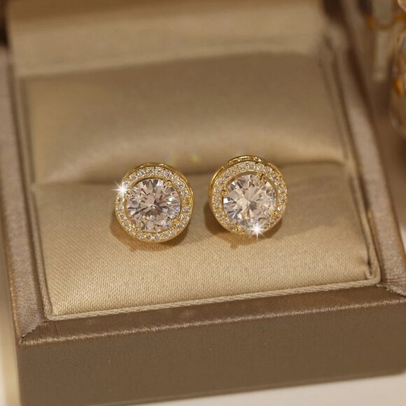 ๐ 2.50 Carat Halo Diamond Earring Studs, 18K Yellow Gold Hypoallergenic ๐ - Picture 6 of 6